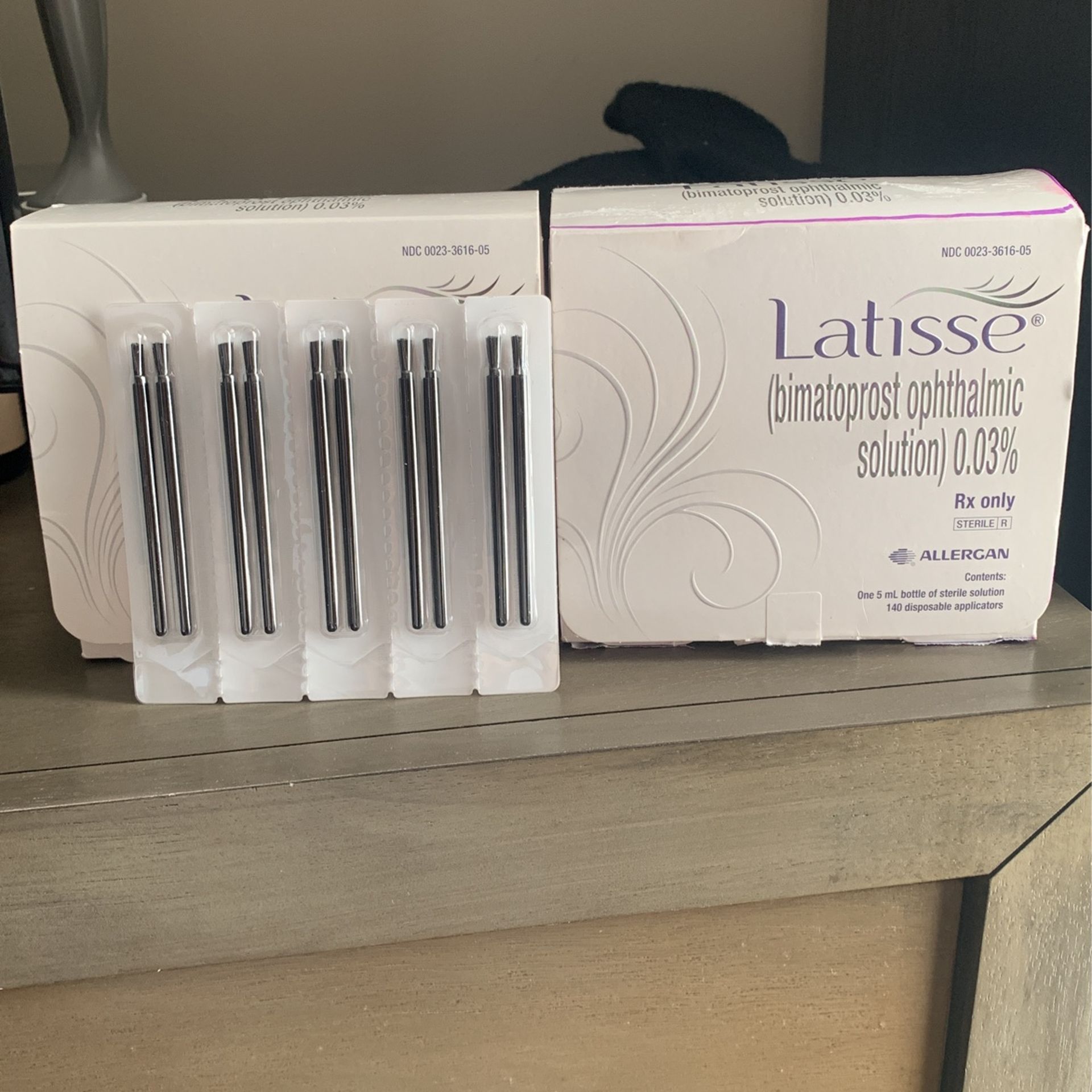 2 NIB Latisse Lash Applicators ONLY!!