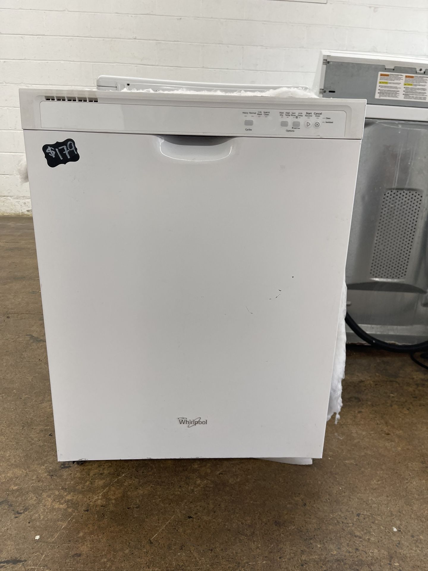 Whirlpool - 24" Tall Tub Built-In Dishwasher - White, Model:WDF520PADW - Great Condition! 30-Day Warranty! We Can Deliver
