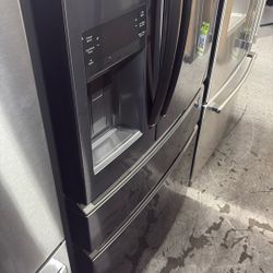 Frigidaire Refrigerator 