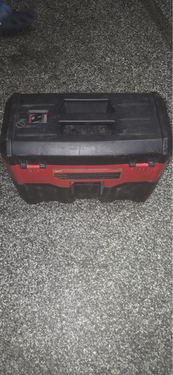 Milwaukee M18 2-Gallon Wet/Dry Vacuum