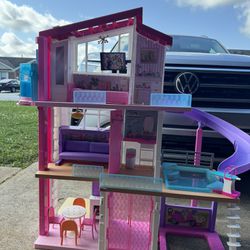 Barbie Dream House And Accessories 