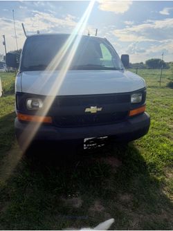 2017 Chevrolet Express 2500