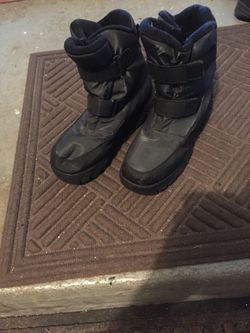 Women’s snow boots