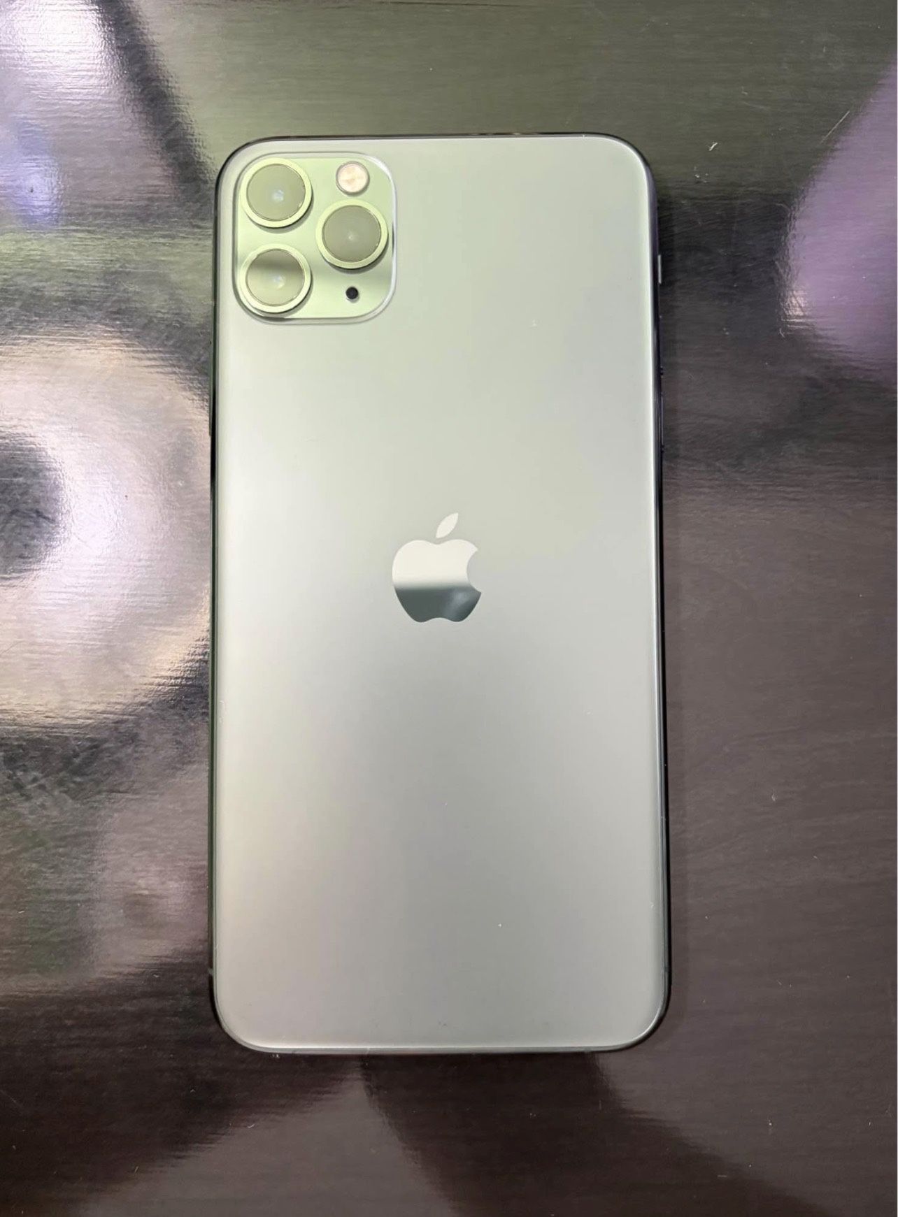 UNLOCKED iPhone 11 Pro Max 64GB Green