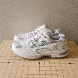 Women’s Size 8.5 - Vionic 23Walk women's walking sneake