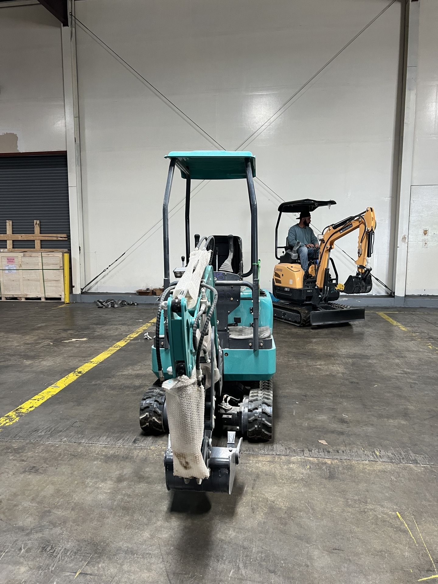 AGT QK16R Hydraulic Mini Excavator