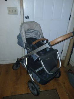 UppaBaby Stroller And Infant Car Seat