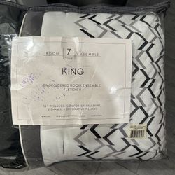 Embroidered Room Essemble 7  King Size NEW 