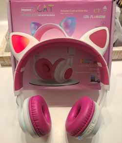 Wireless Light-up Cat Ear Headphones