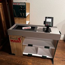 Melissa and Doug grocery store, cash register