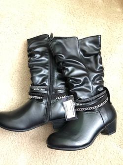 Brand new zip up size 13 boots