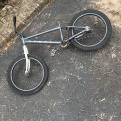 Mongoose Rebel X1 BMX Bike, 20" Wheels, Kids Ages 7-14 Years, Gray