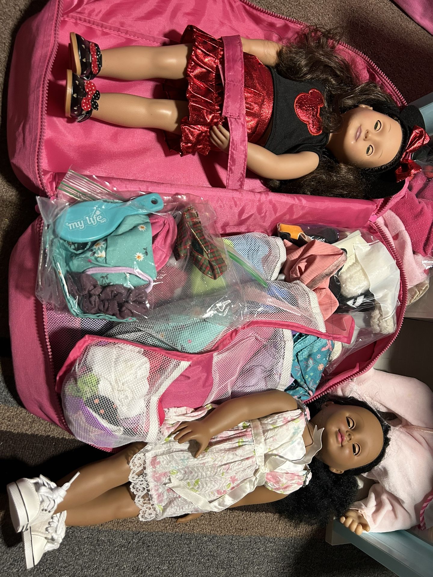 American girl Dolls/camper/house