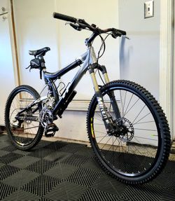 Giant Vt 2 Mountain Bike 