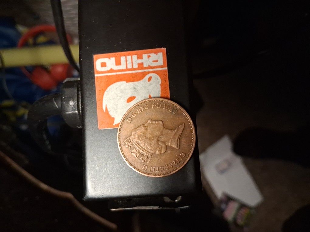 UKs Queen Elizabeth II Two Pence Coin