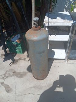 Free Acetylene un 1001 tank