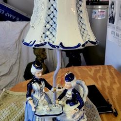 Vintage Victorian Blue and White Porcelain "2 Ladies at a Tea Party " Lamp