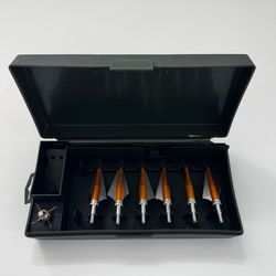 Set Of 6 - 3 Blade Broad Arrowheads w/ Case 