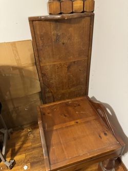 Coffee Table And Matching End Table $40 Or Best Offer