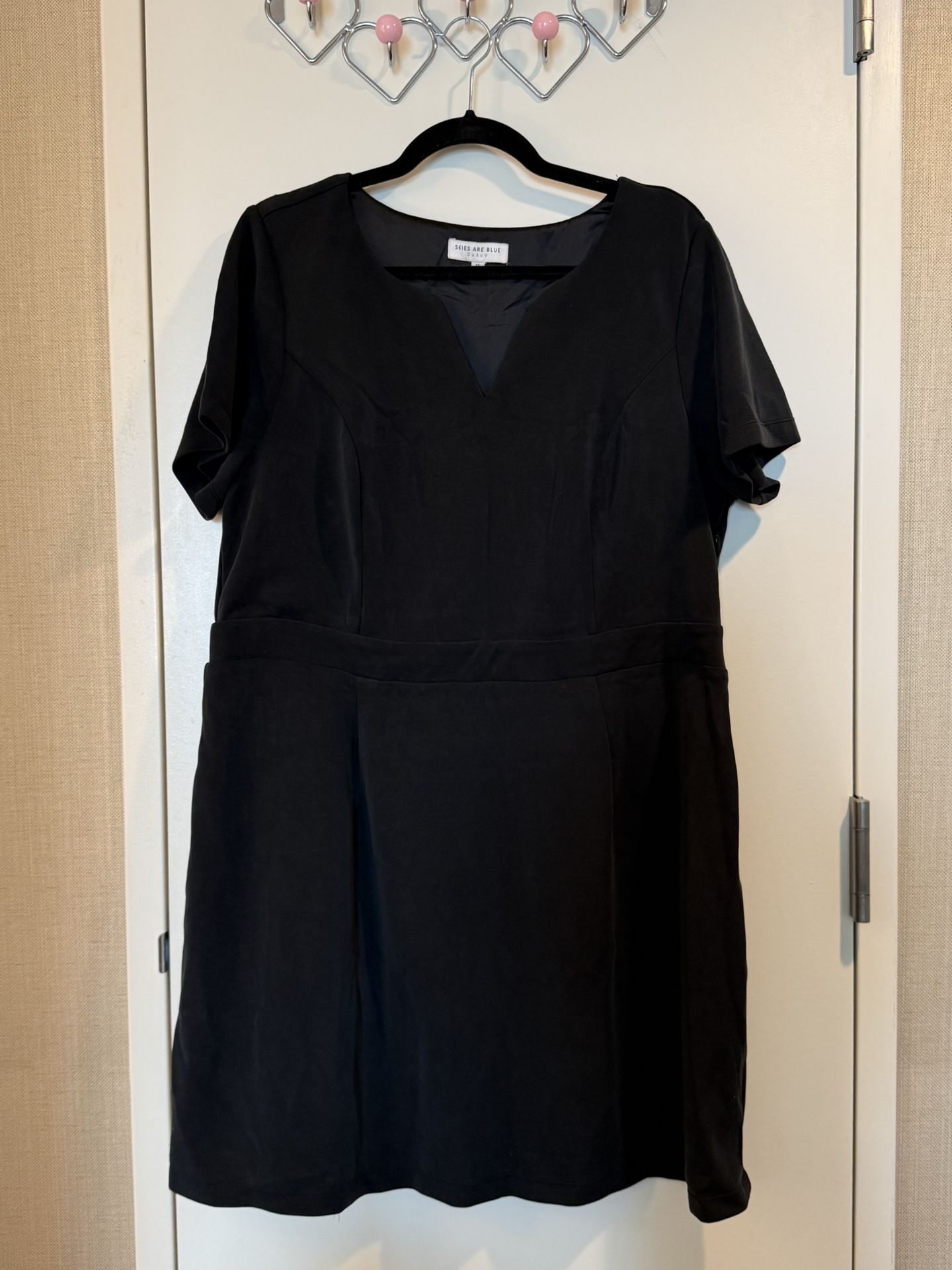Skies Are Blue Curvy Black Dress 1X