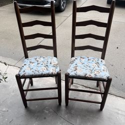Vintage reconditioned farmhouse ladder back chairs (2)