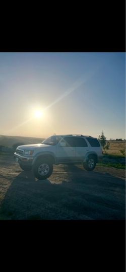 🔥 1997 Toyota 4Runner Limited – $2,500 OBO 🔥