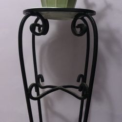 Iron plant stand Spanish style