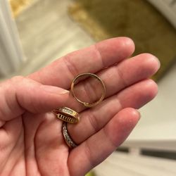 10 Kt Small Gold Cz Earrings