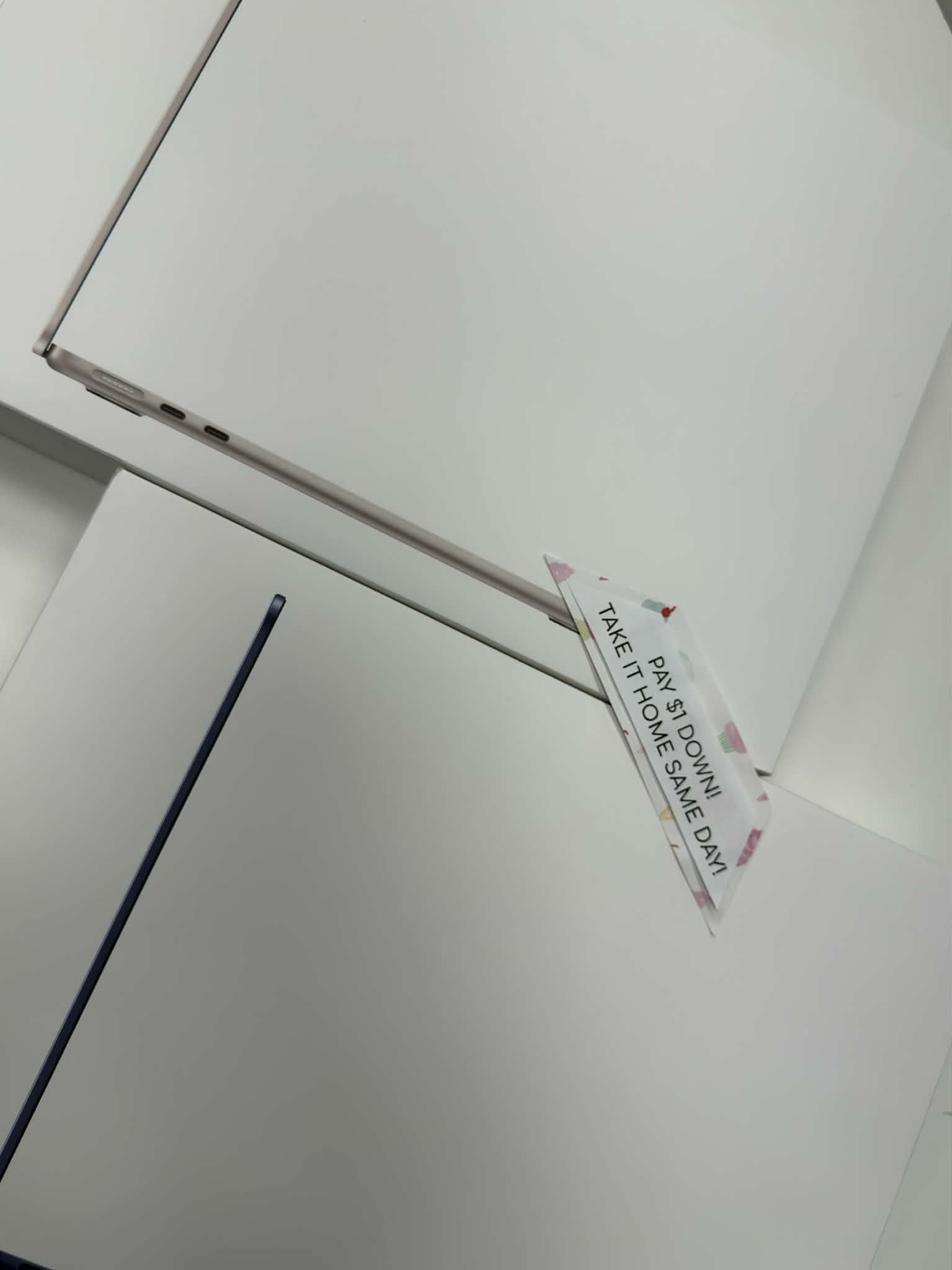 Apple Macbook Air 13"M4 Chip Brand New - Pay $5 DOWN AVAILABLE - NO CREDIT NEEDED