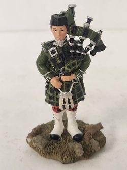 British Ceremonial Gordon Highlander Bagpiper