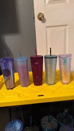 starbucks cups
