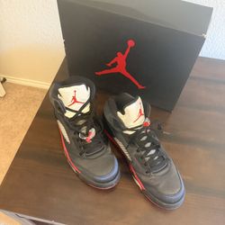 Air Jordan 5 Retro Black/Red – With Box – Great Condition