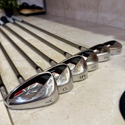 Tommy Armour 845 Max Golf Irons