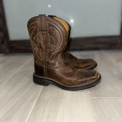 Kids Ariat Cowboy Boots Size 1