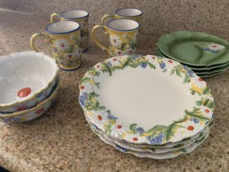 Brand new Temptations Set of dishes