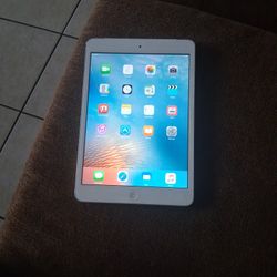 unlocked cellular Ipad