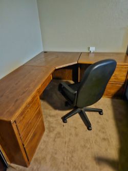 Corner office desk