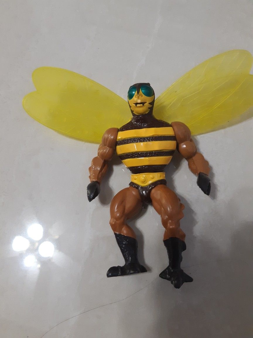 1983 MATTEL MOTU BUZZ-OFF ACTION FIGURE/NO WEAPONS