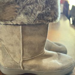 Botas Grises Calientitas Nuevas Size 10 