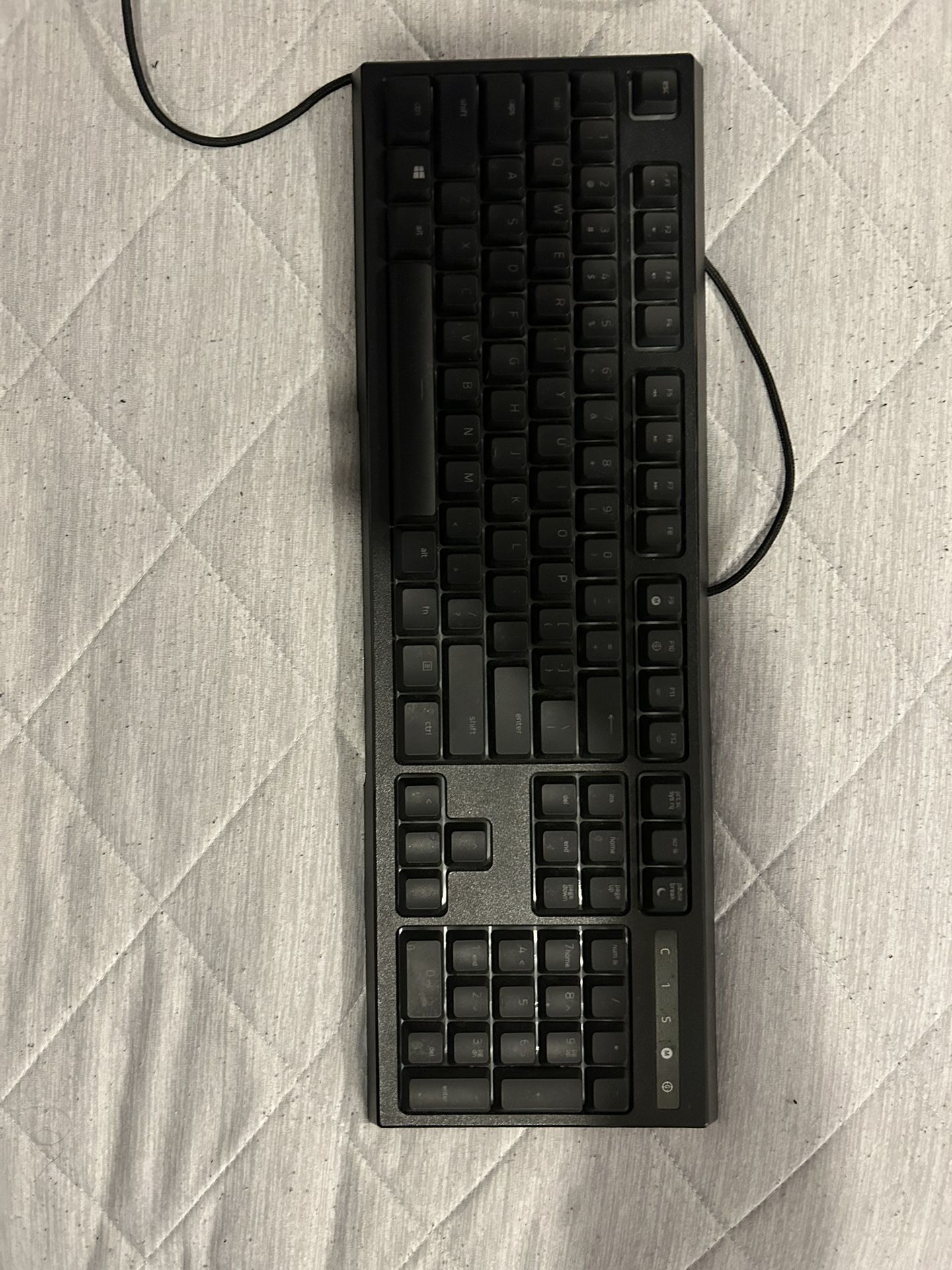 Razer RZ03 0(contact info removed) R3U1 Ornata Membrane Gaming Keyboard