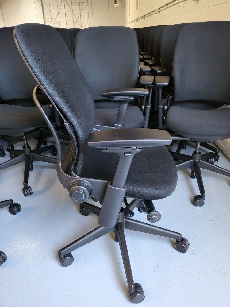 Office Chair Warehouse Sale: Save 30 90% on New Used!