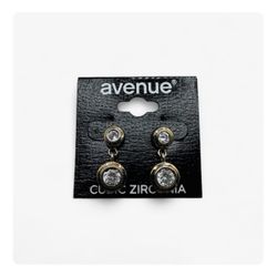  NWT Vintage Avenue Cubic Zirconia Dangling with faux diamonds Earrings