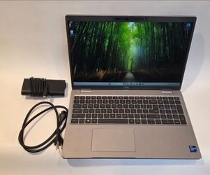 Dell Latitude 5520 15.6 512GB l7 1185G7 32GB Ram Win 11 Pro