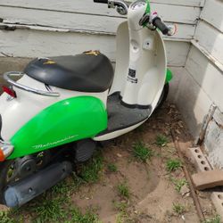 Metropolitan Moped By Honda 