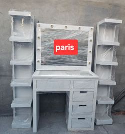 Vanity and 2 shelves $380 dlls with deliver in your home!!