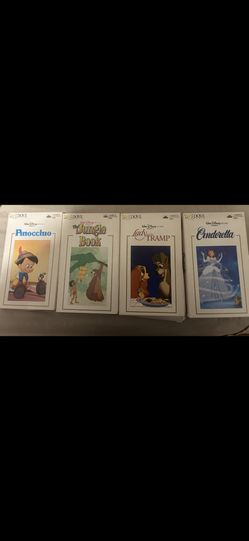 4 Disney Cassettes