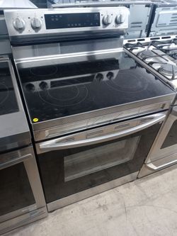 Samsung stainless steel glass-top stove - Free delivery