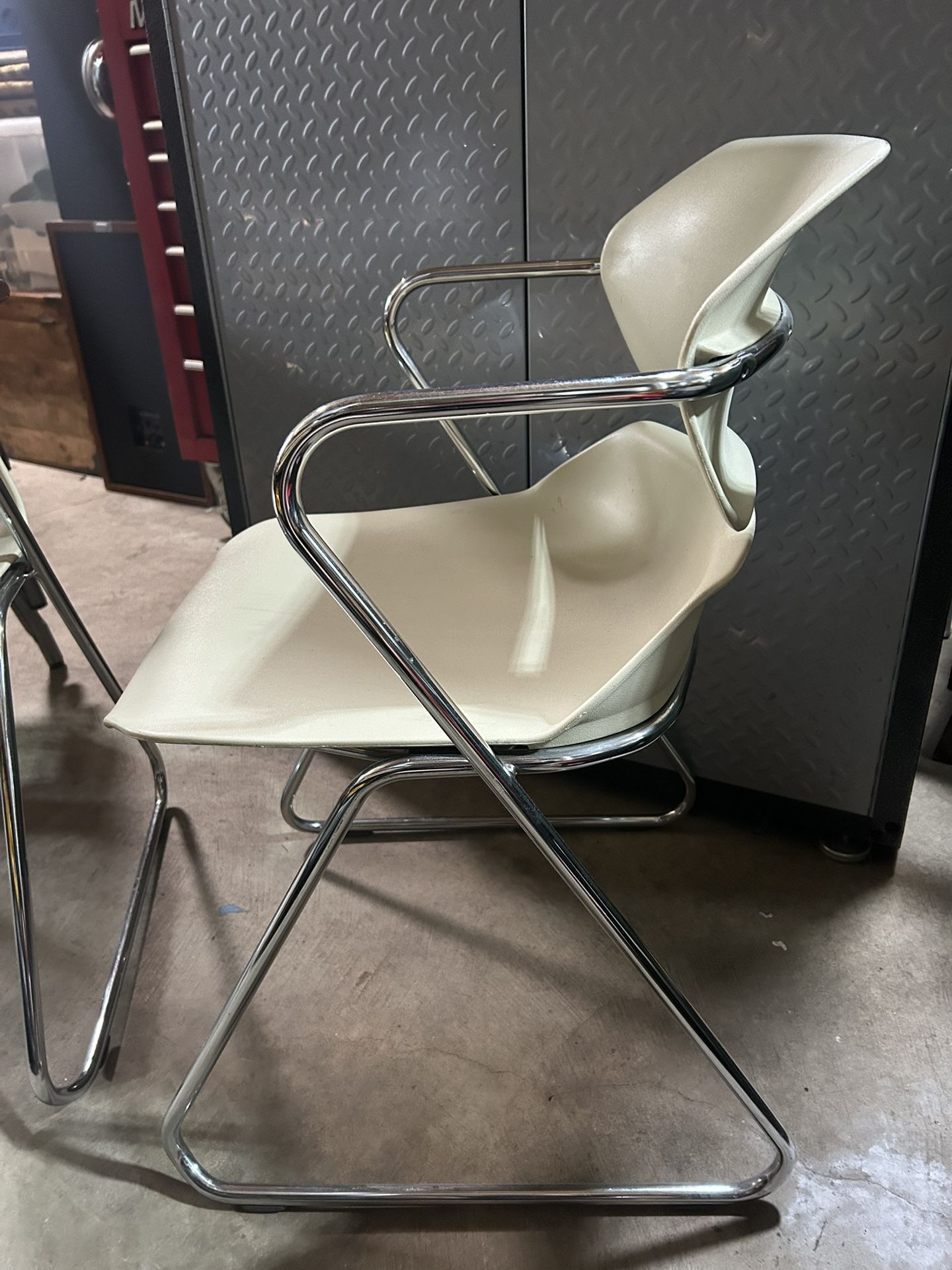 Set Of 2 Vintage MCM Mid Century Modern Stacking Chairs.