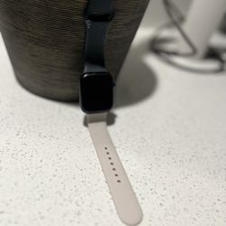 Apple Watch Series 8