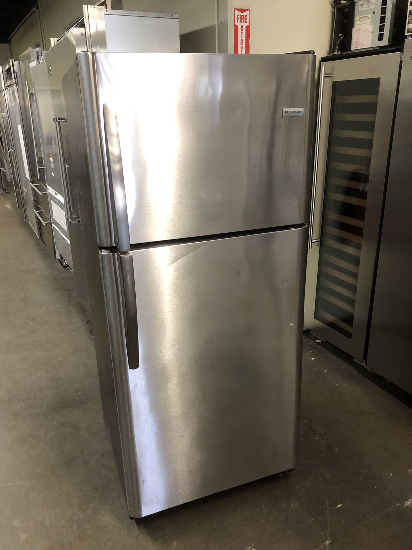 Frigidaire 20 Cu Ft Stainless Steel Apartment Size Refrigerator 